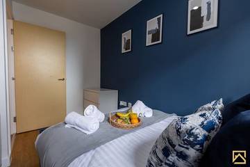 Apartment for 5 People in Milton Keynes, South East England, Photo 4