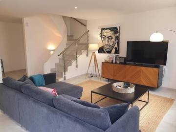 Gîte pour 6 personnes, avec terrasse, adapté aux familles à Florensac