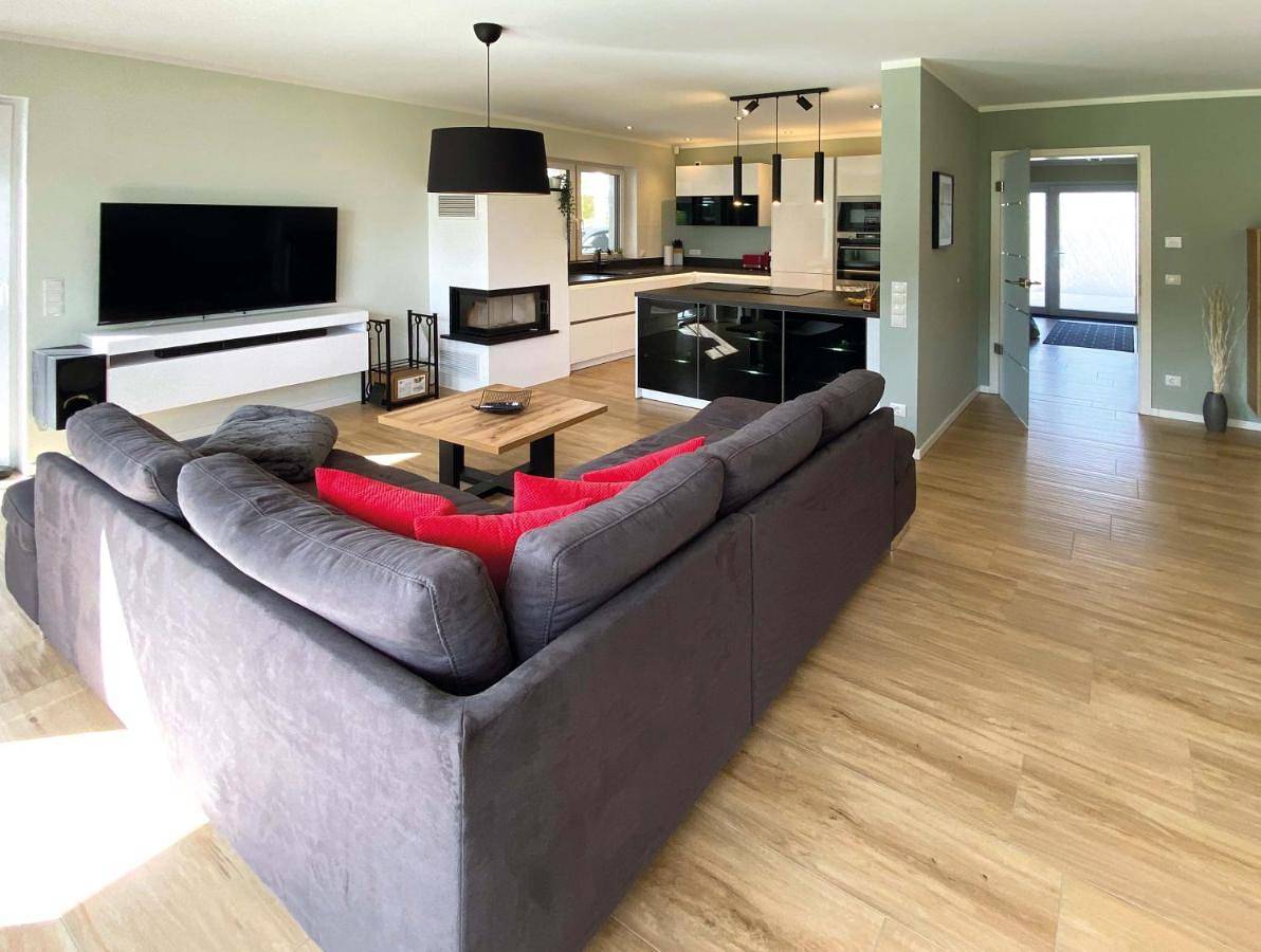 Three-Bedroom House in Pouch, Muldestausee