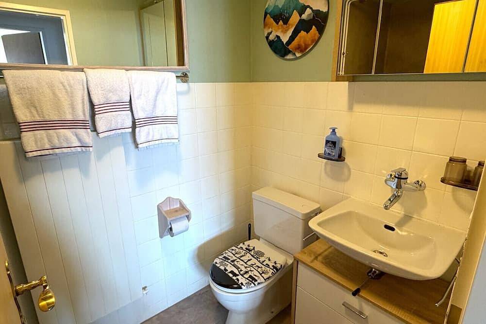 Geheel appartement, Concierge, Lake Thun/Alps Scenic Views by Swisshut in Sigriswil, Meer van Thun