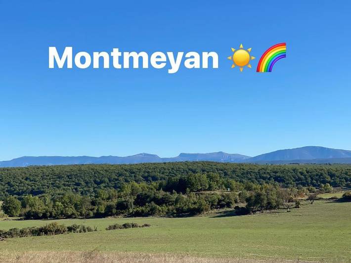 Gîte pour 4 personnes, avec vue et jardin à Montmeyan - 2