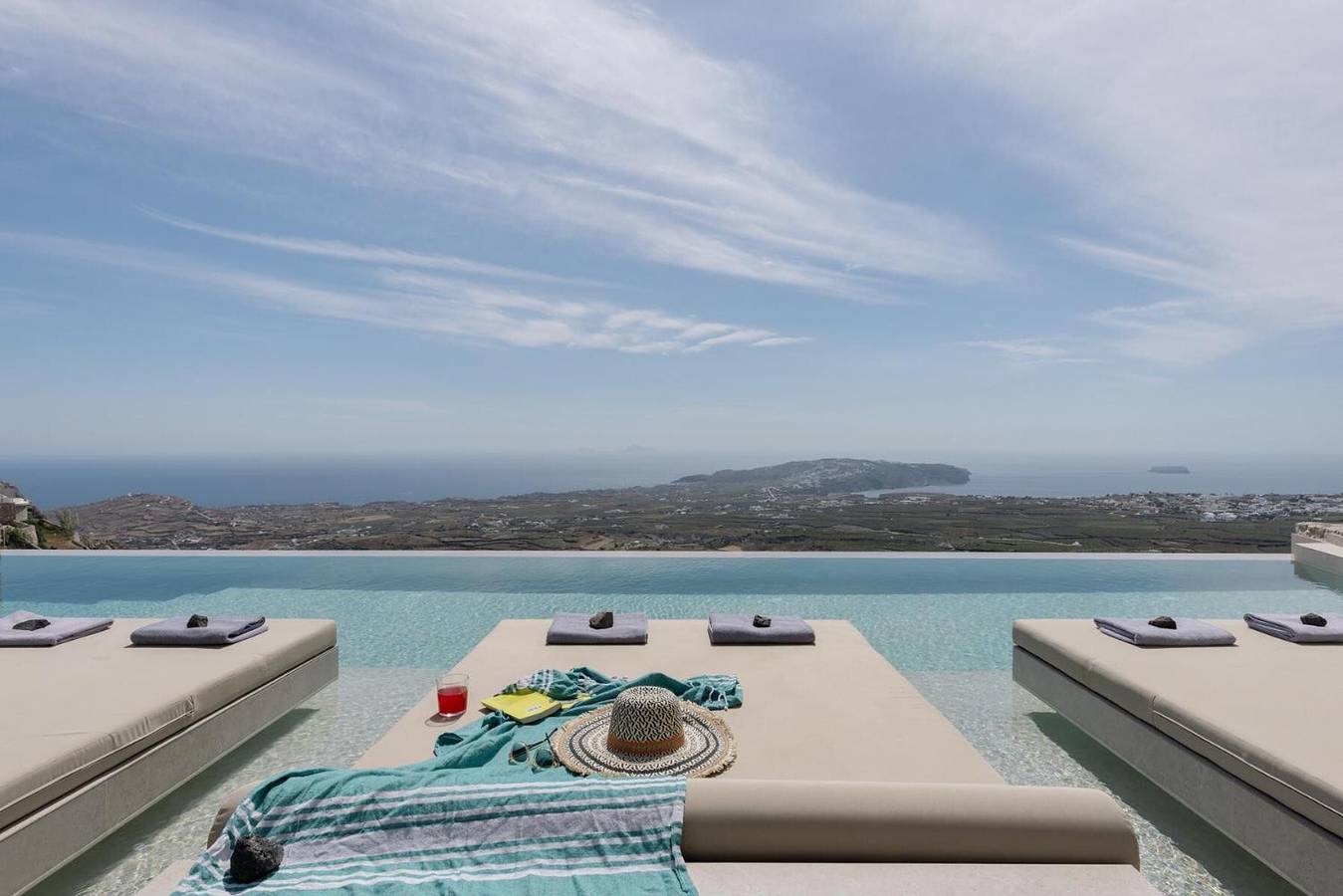 Apartamento entero, Apartamento 'Standard Sea View Suite' con vistas al mar, Wi-Fi y aire acondicionado in Santorini