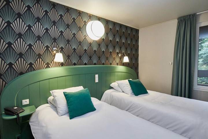 Hôtel pour 2 personnes, avec jardin ainsi que piscine et vue à Sennecey-lès-Dijon - 2