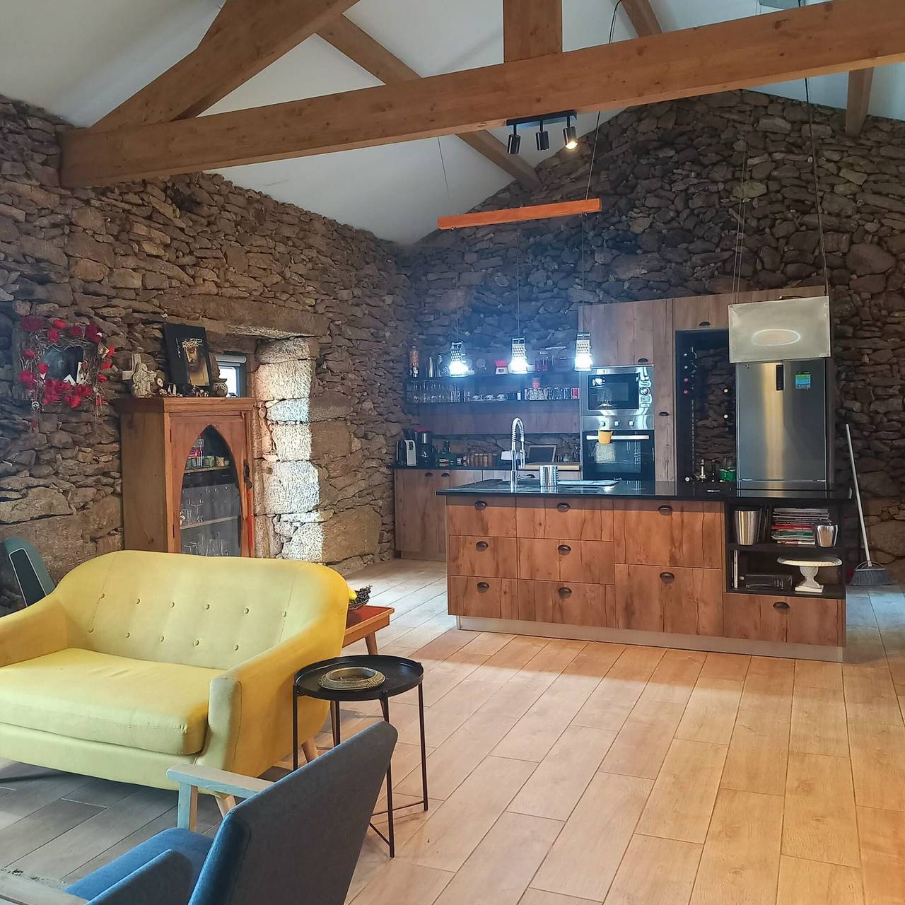 Casa de vacaciones 'Casas Coração' con vistas a la montaña, Wi-Fi y aire acondicionado in Codeçoso, Distrito de Braga