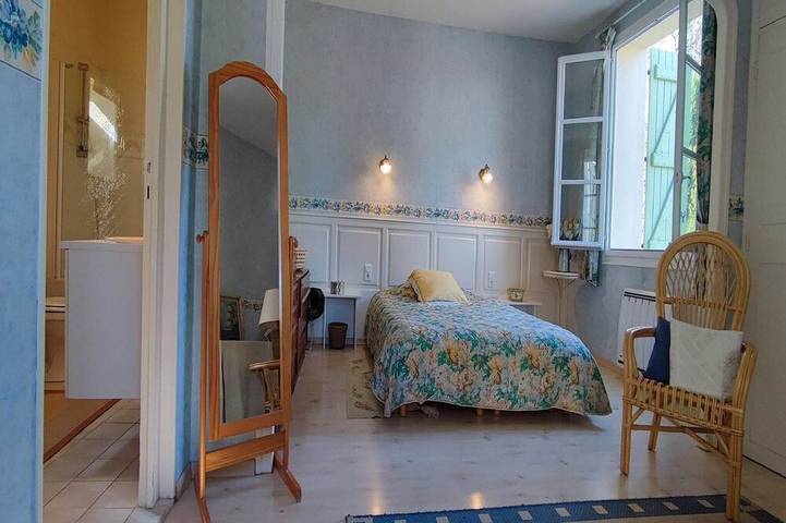 Location de vacances pour 7 personnes, avec piscine ainsi que jardin et terrasse, animaux acceptés à Puisserguier - 3