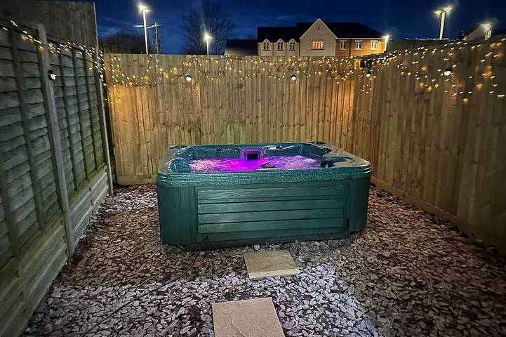Casa de vacaciones para 8 personas, con jardín y jacuzzi - 1