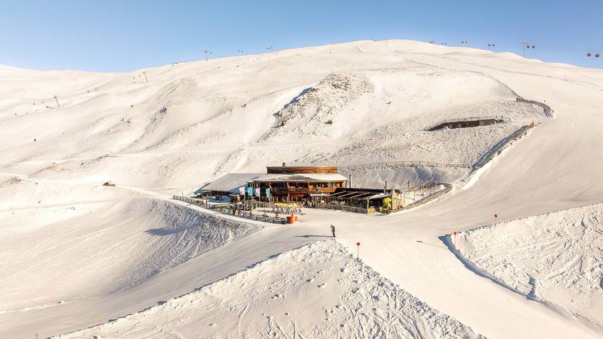 Ferienwohnung für 3 Personen, mit Balkon und Whirlpool sowie Garten und Sauna in Brixen