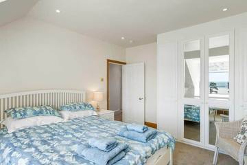 Holiday Home for 10 People in Rock, St Minver Lowlands, Photo 2