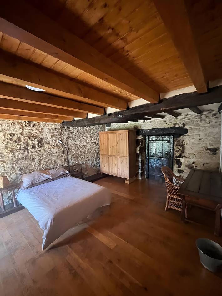 Casa de vacaciones 'La Cueva Del Norte' con vistas a la montaña, terraza privada y wifi in Merindad de Sotoscueva, Cordillera Cantábrica