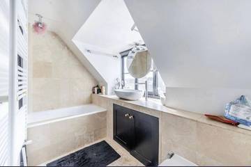 Holiday Letting for 4 People in Kensington and Chelsea, London, Photo 3