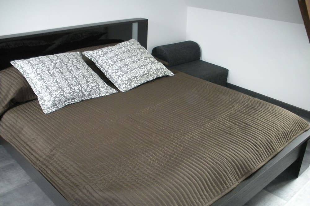 Appartement entier, *** Calme et lumineux à 2 pas des plages et des commerces - 2/4 personnes Wifi in Binic, Côte de Goëlo