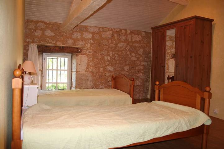 Location de vacances pour 10 personnes, avec jardin ainsi que piscine et terrasse à Conne-de-Labarde - 3