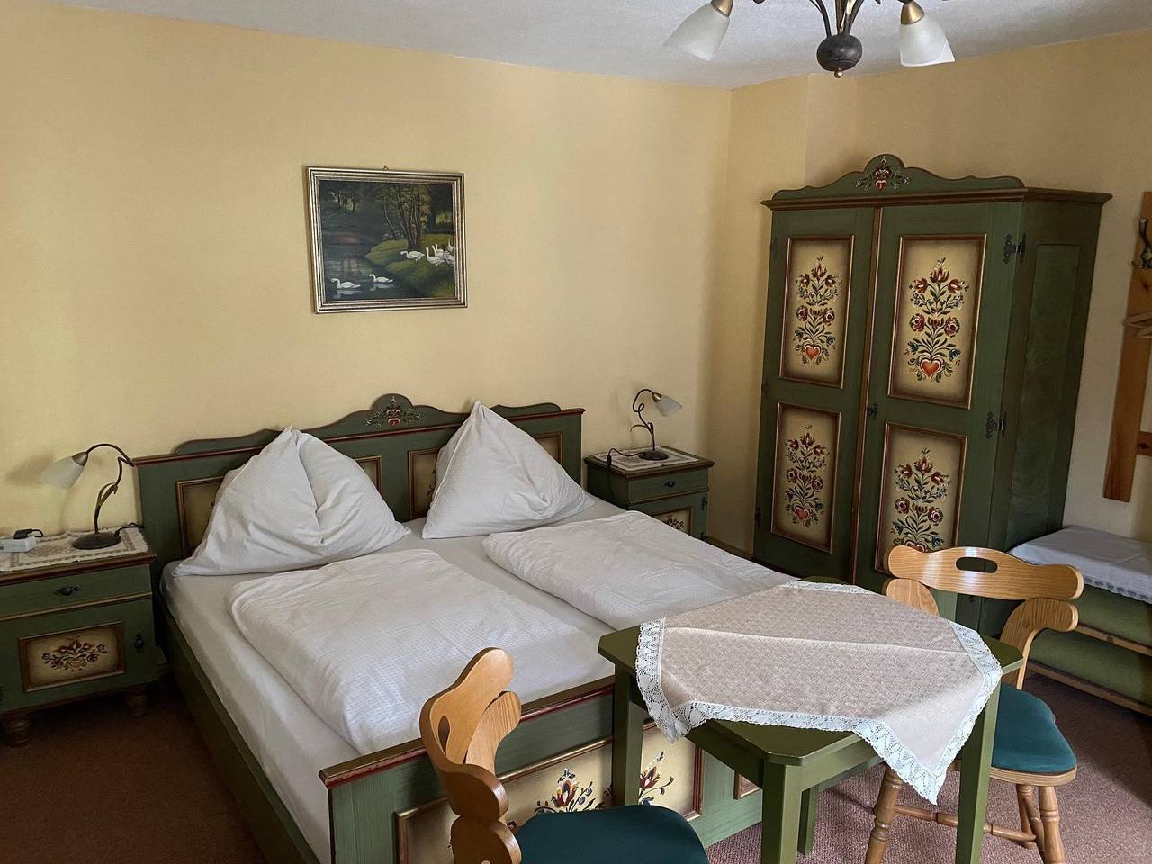 Ganze Ferienwohnung, Doppelzimmer Bergblick in Wiesing, Bezirk Schwaz