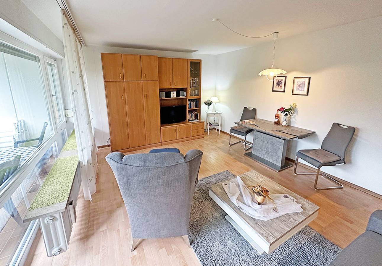 Ganze Wohnung, Ferienwohnung "Am Kurpark" mit Balkon und Wlan in Bad Krozingen, Südschwarzwald