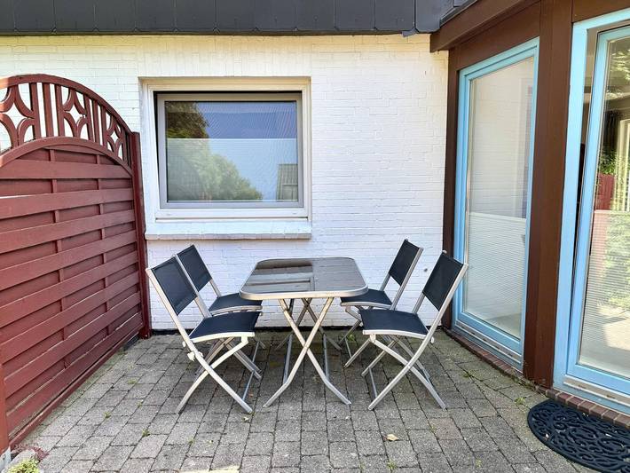 Ganze Wohnung, Schöne 2-Zimmer-Ferienwohnung mit zwei Terrassen, ruhig und strandnah gelegen in Westerland, Sylt (Gemeinde)