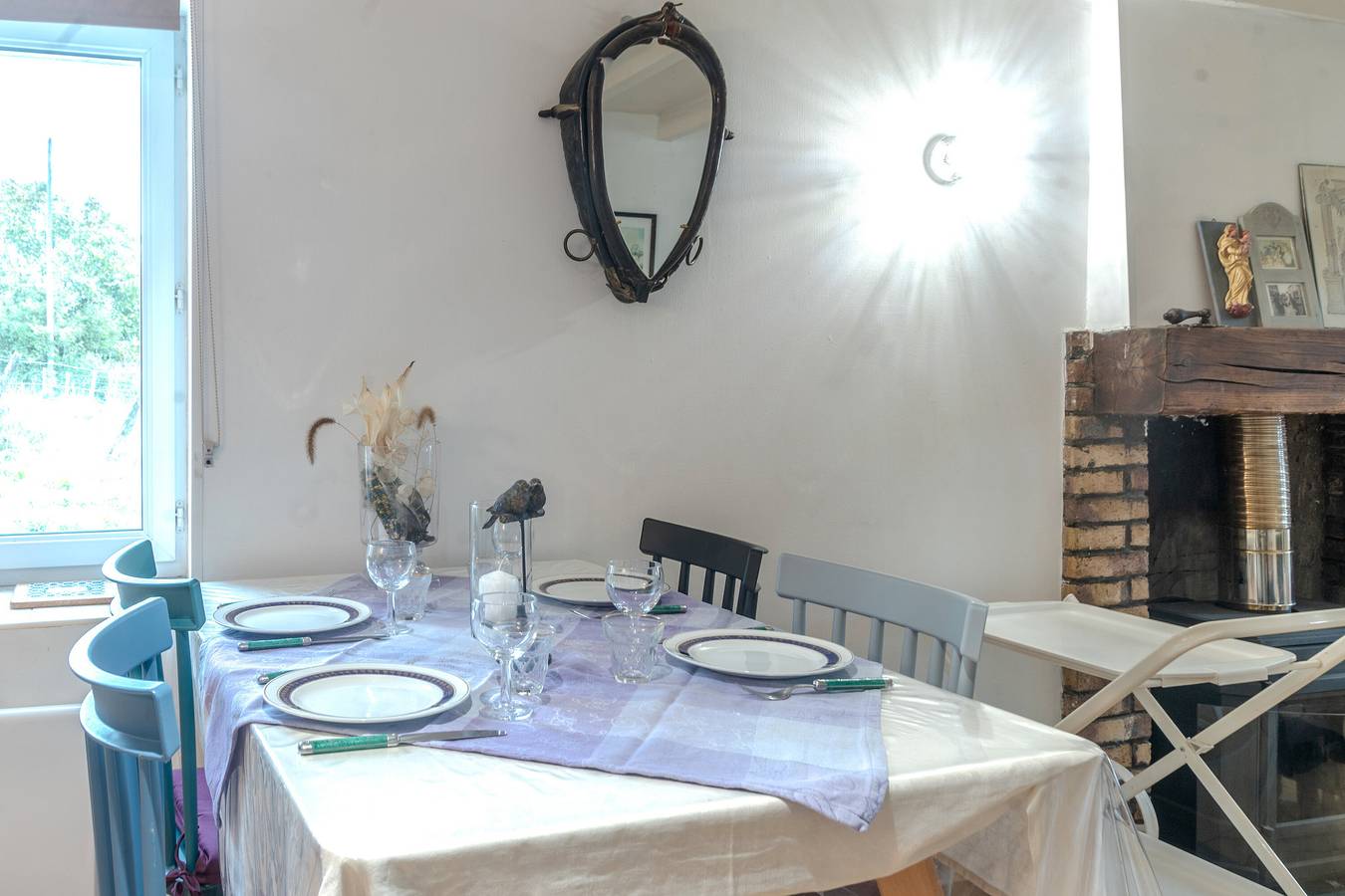 Maison de vacances 'La Maison D'eloi' avec piscine partagée, terrasse privée et Wi-Fi in Montignac-Charente, Charente