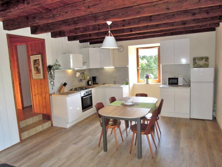 Gîte pour 4 personnes, avec terrasse et jardin dans Beaujolais - 3