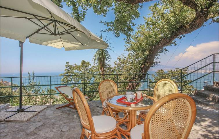 Location de vacances pour 10 personnes, avec terrasse, animaux acceptés dans Campania - 2