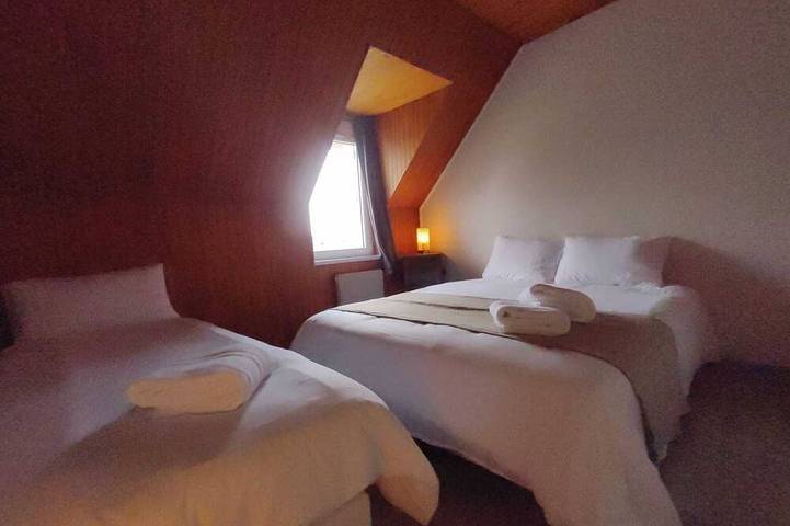 Location de vacances pour 10 personnes, avec jardin dans Saint-Marc-le-Blanc - 3