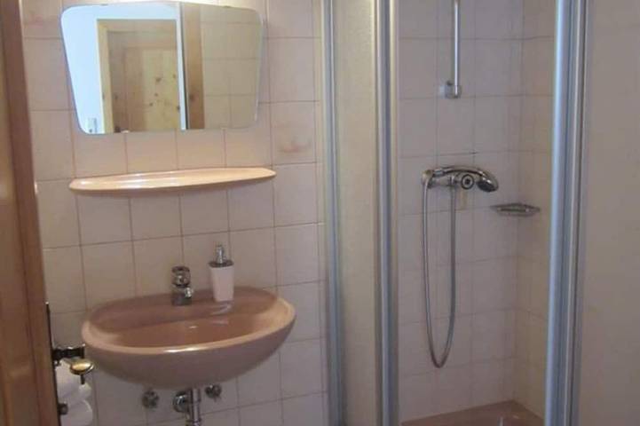 Ganze Wohnung, Ferienwohnung 2. Stock - Ferienwohnung Walburga Ebner in Faistenau, Bezirk Salzburg-Umgebung