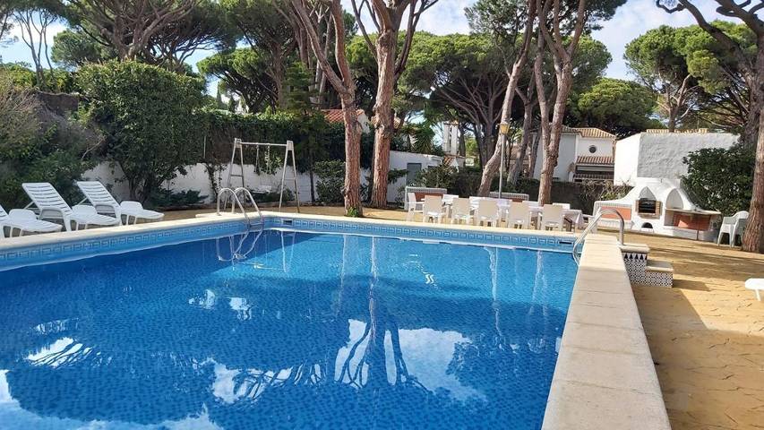 Villa pour 14 personnes, avec jardin et piscine à Roche - 4