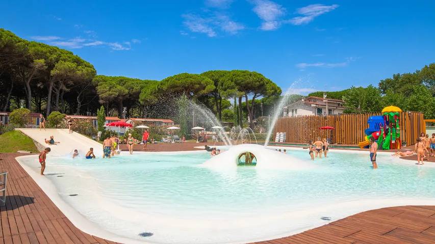 Camper per 4 persone, con piscina e terrazza, con animali domestici - 1