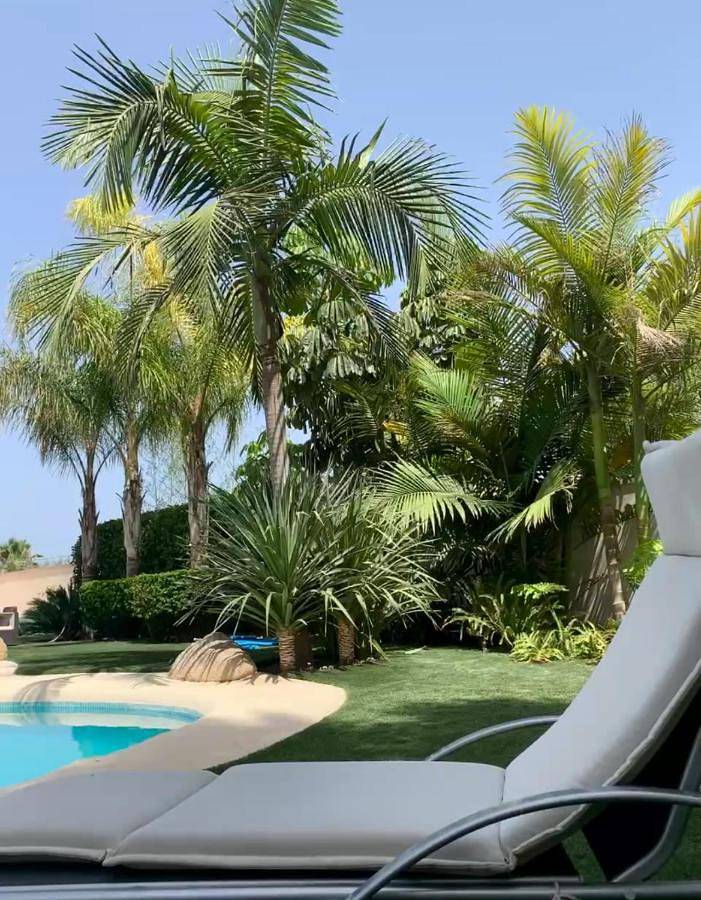 Chalet para 8 personas, con Jacuzzi y Terraza además de Jardín y Piscina en San Vicente del Raspeig