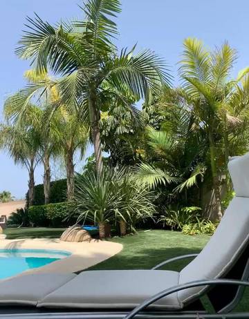 Casa rural para 9 personas, con jacuzzi además de piscina y jardín en San Vicente del Raspeig