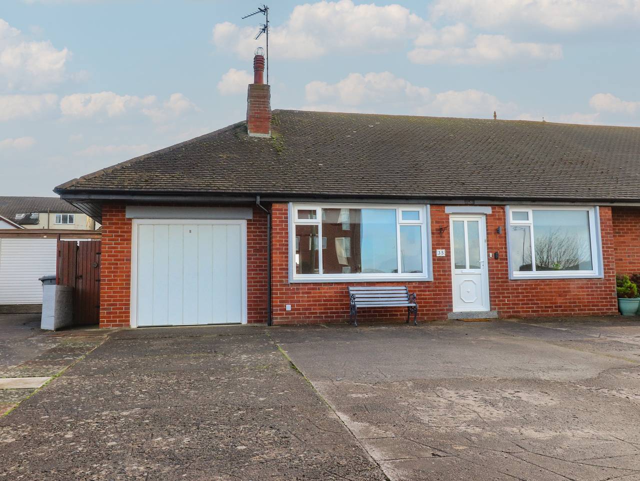 Beach Side Bungalow in Lytham St Annes, Blackpool Pleasure Beach