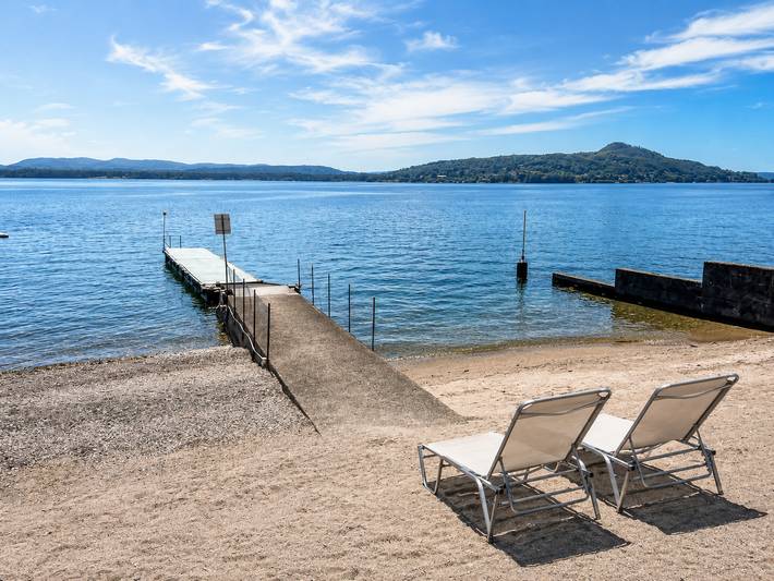 Appartamento intero, Appartamento vacanze per 4 persone con terrazza in Lesa, Lago Maggiore (Piemonte)