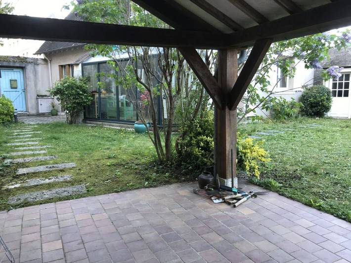 Cottage pour 2 personnes, avec jardin à Chartres