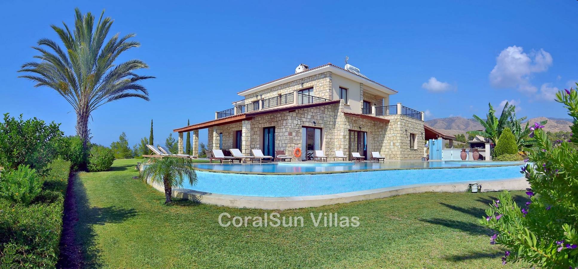 Erstaunliche Luxusvilla, riesiger beheizter Pool-Whirlpool, Fitnessraum, Spielzimmer in Paphos, in Αργάκα, Südzypern