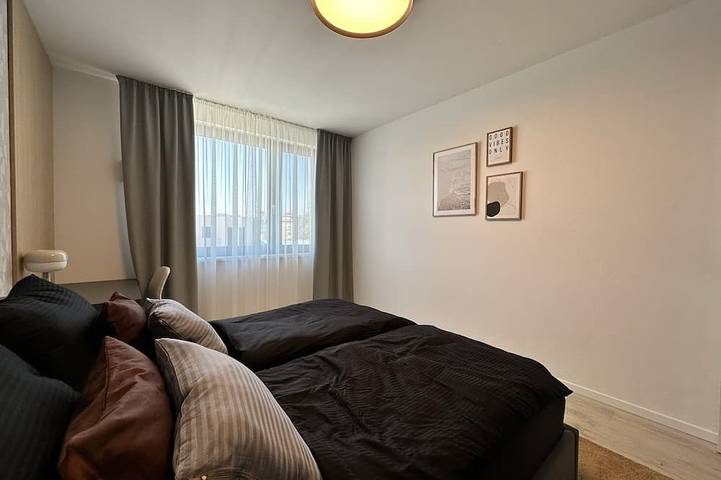 Ferienwohnung für 4 Personen, mit Whirlpool und Balkon in Bratislava - 3