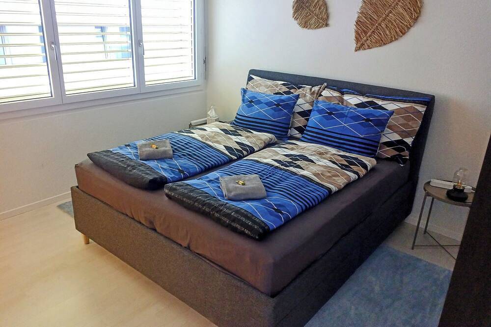 Entire apartment, Central Lucerne 4 in Lucerne, Lake Lucerne