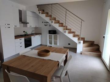 Gîte pour 4 personnes, avec balcon ainsi que jardin et vue à Pederobba