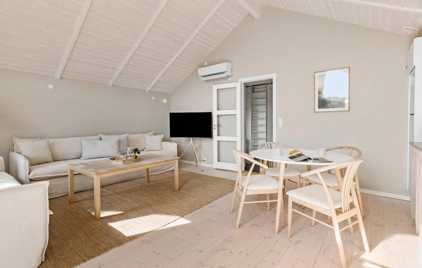 Ferienhaus für 8 Personen mit Terrasse in Tisvilde, Kattegat Küste