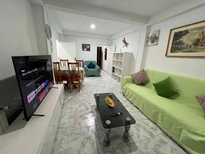 Apartamento de vacaciones para 7 personas, con terraza y vistas - 1