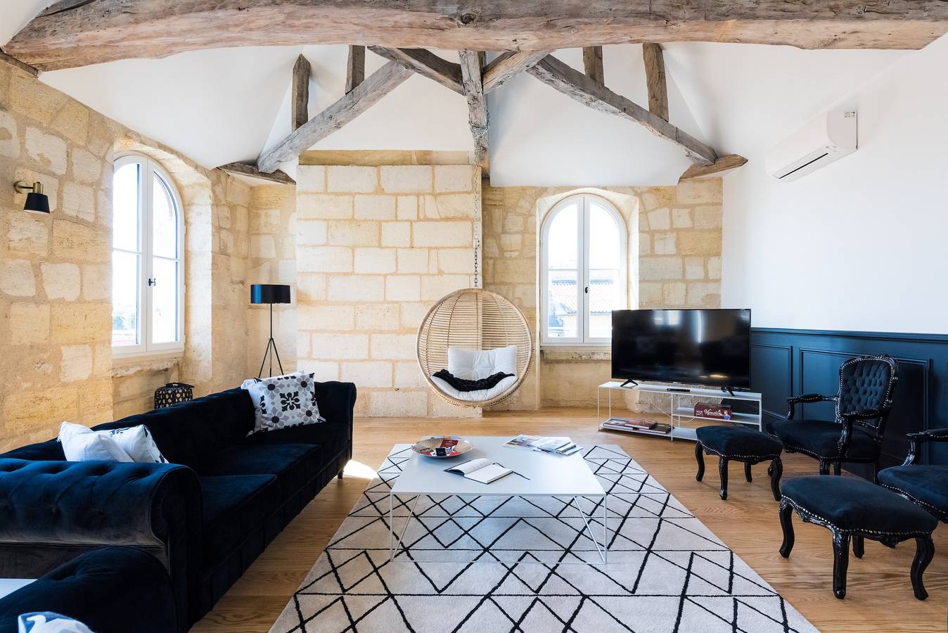 Magnifique loft centre Libourne avec Wi-Fi et climatisation in Libourne, Région de Libourne