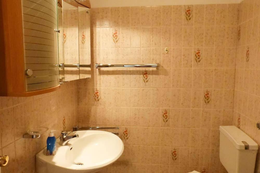 Ganze Wohnung, Haus Nordenlicht Ferienwohnung Naujokat mit Meerblick, 100 m zum Strand in Wittdün, Amrum