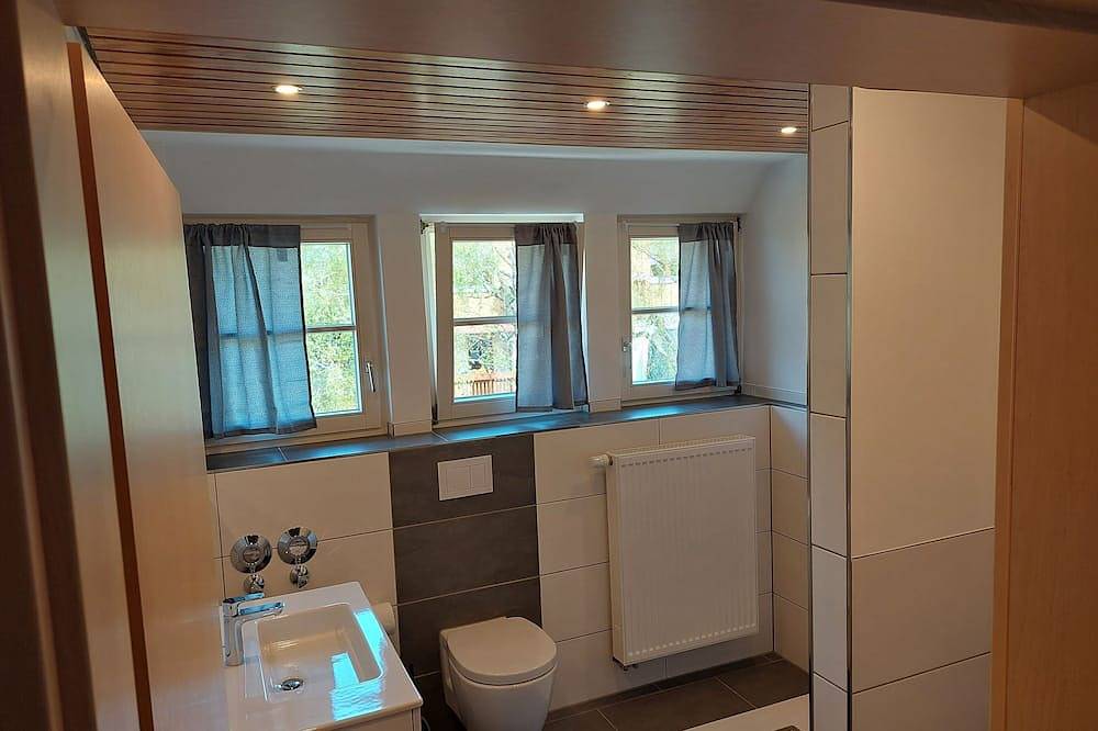 Ganze Wohnung, Ferienwohnung Reinbold, 45qm, 1 Schlafzimmer, Balkon, max. 2 Personen in Durbach, Mittlerer Schwarzwald