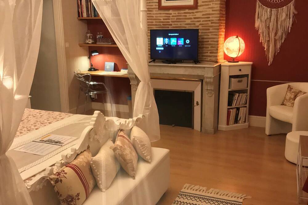 Chambre tout confort à Loupiac-de-Cadillac dans maison bourgeoise in Loupiac, Région de Langon