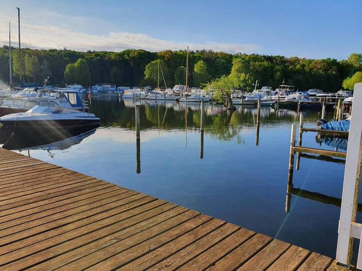 Ferienwohnung für 2 Personen, mit Ausblick und Seeblick sowie Garten in Spandau - 4