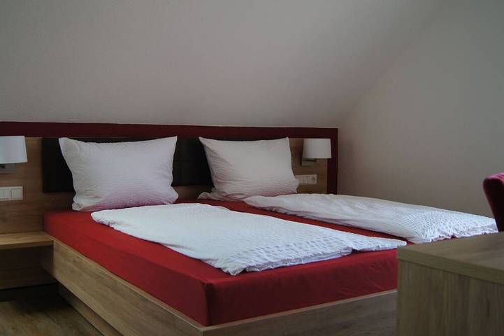 Ferienwohnung für 4 Personen, mit Balkon und Garten in Obersulm - 2