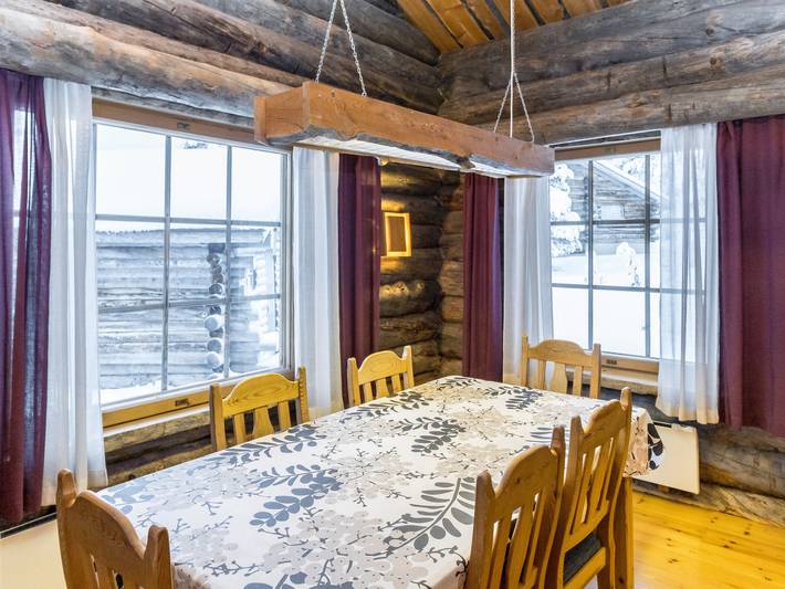 Kultarinne in Saariselkä, Lappland