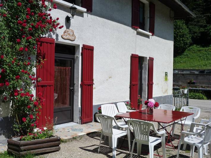 Gîte pour 8 personnes, avec Terrasse et Jardin