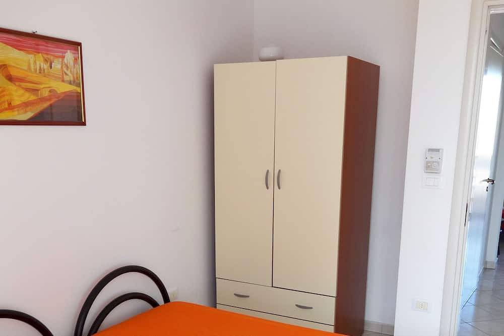 Entire apartment, Apartment 50 meters sand second floor Solaris Two in Torre Mozza (Salento), Gulf of Taranto