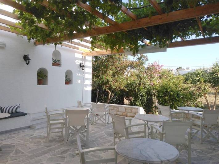 Maison d’hôte pour 2 personnes, avec Balcon et Terrasse ainsi que Jardin et Vue dans Náoussa - 3