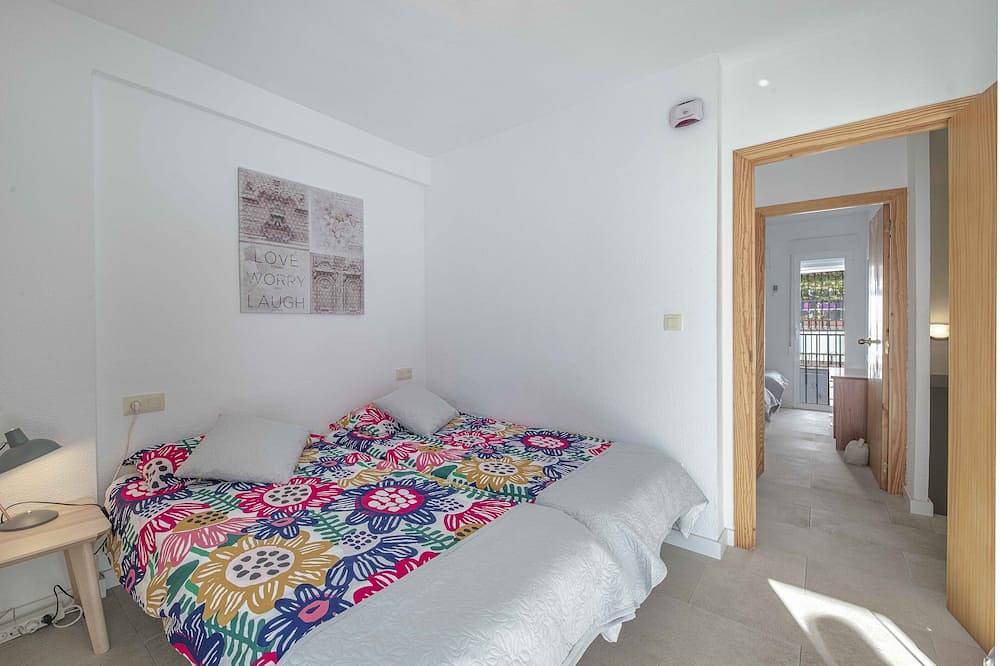 Modernes Stadthaus in Levante Beach (Wifi, Tv, Klimaanlage, Pools) in Benidorm, Costa Blanca
