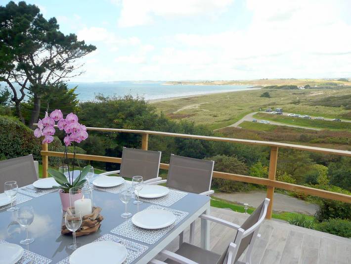 Location de vacances pour 8 personnes, avec Terrasse et Jardin dans Sainte-Anne la Palud