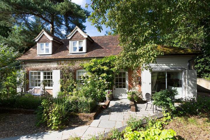 Gîte pour 4 personnes, avec terrasse et jardin - 1